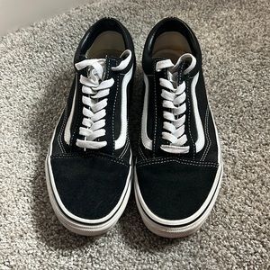 Vans Women’s Old Skool Sneaks Sz 8.5